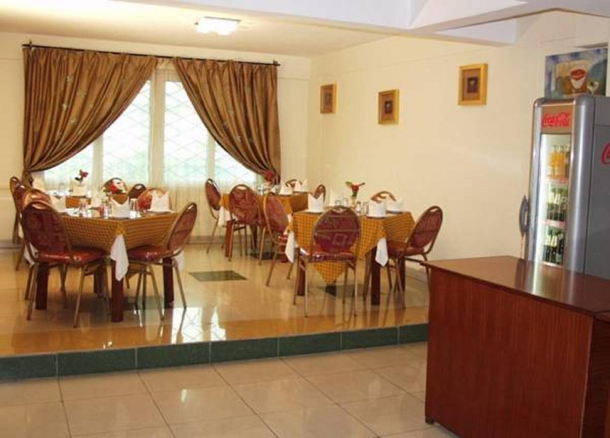 Hotel Radiance Mombasa Exterior photo